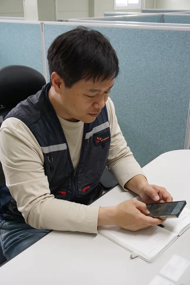 넓은 현장을 고해상도 가상 현장에서 한눈에 확인하는 화면